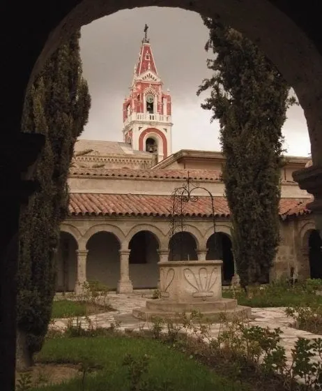 Convento–Museo de La Recoleta